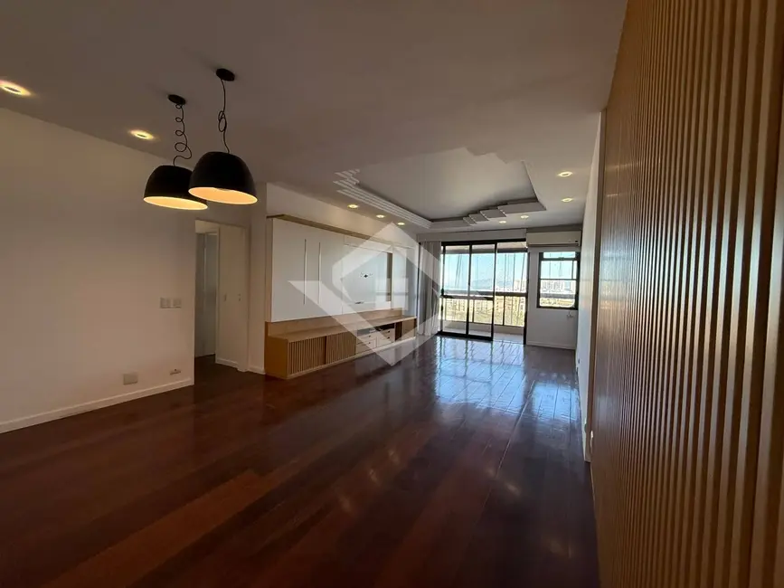 Foto 3 de Apartamento com 4 quartos para alugar, 220m2 em Barra da Tijuca, Rio De Janeiro - RJ