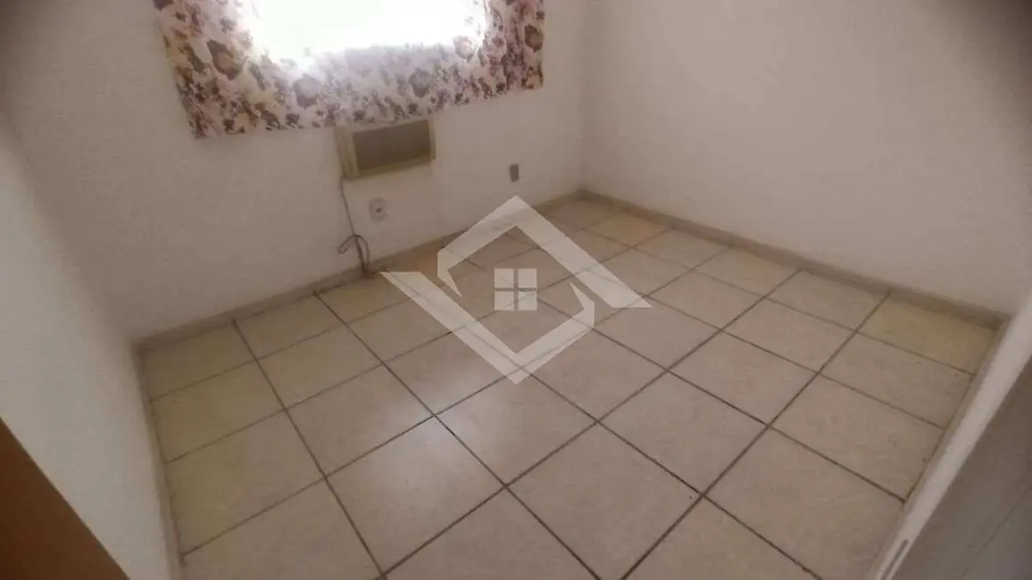 Foto 4 de Apartamento com 2 quartos à venda, 44m2 em Santa Cruz, Rio De Janeiro - RJ