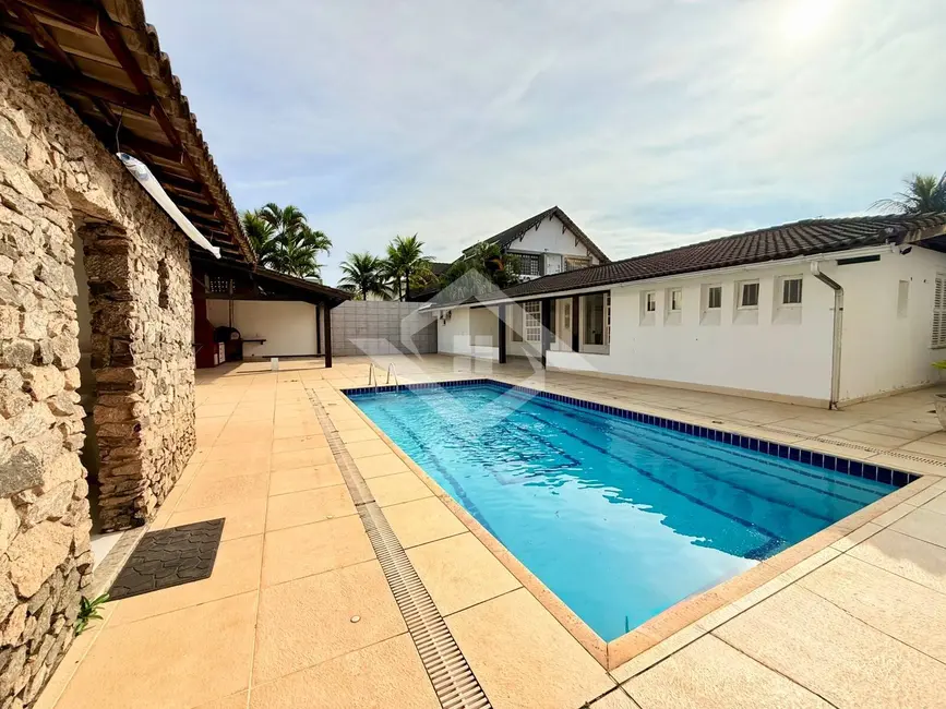 Foto 1 de Casa com 4 quartos à venda e para alugar, 359m2 em Barra da Tijuca, Rio De Janeiro - RJ
