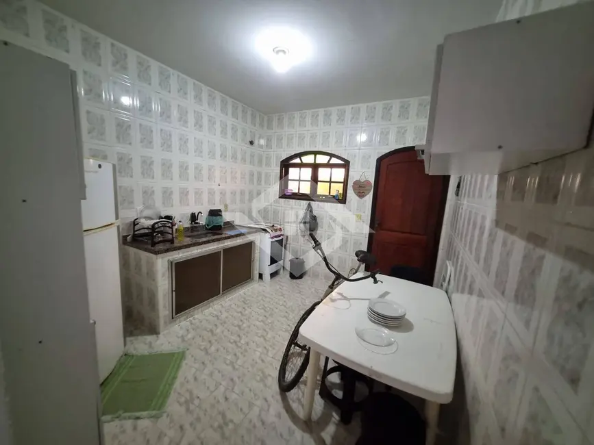 Foto 6 de Casa com 2 quartos à venda, 90m2 em Jardim Atlântico Central (Itaipuaçu), Marica - RJ