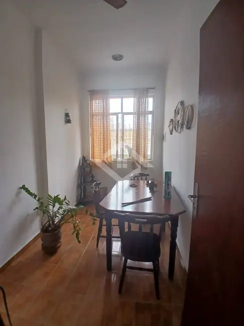 Casa com 4 quartos à venda, 320m2 em Vila Kosmos, Rio De Janeiro - RJ - imagem 6 Foto 6 de Casa com 4 quartos à venda, 320m2 em Vila Kosmos, Rio De Janeiro - RJ