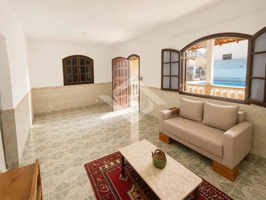 Casa com 4 quartos à venda, 200m2 em Mumbuca, Marica - RJ - imagem 2 Foto 2 de Casa com 4 quartos à venda, 200m2 em Mumbuca, Marica - RJ