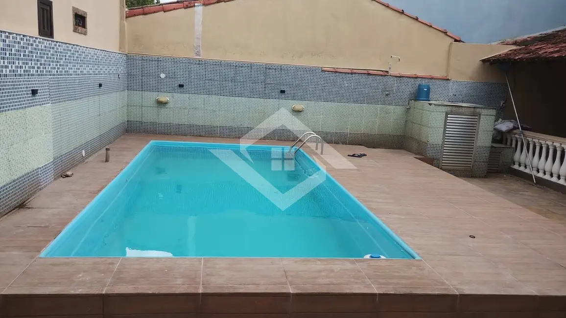 Casa com 4 quartos à venda, 200m2 em Mumbuca, Marica - RJ - imagem 8 Foto 8 de Casa com 4 quartos à venda, 200m2 em Mumbuca, Marica - RJ