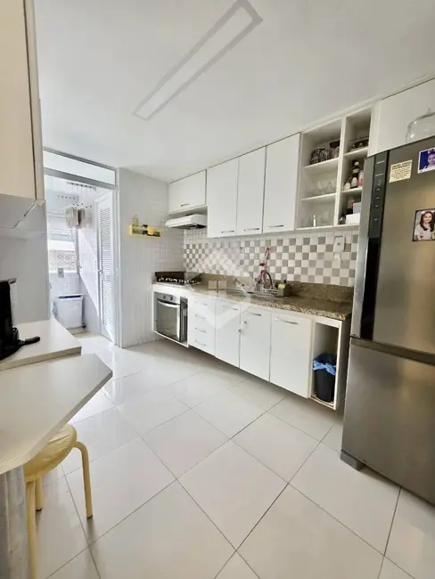 Apartamento com 5 quartos à venda, 190m2 em Rio De Janeiro - RJ - imagem 9 Foto 9 de Apartamento com 5 quartos à venda, 190m2 em Rio De Janeiro - RJ