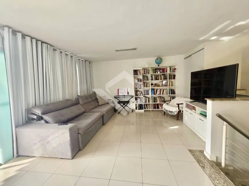 Apartamento com 5 quartos à venda, 190m2 em Rio De Janeiro - RJ - imagem 6 Foto 6 de Apartamento com 5 quartos à venda, 190m2 em Rio De Janeiro - RJ