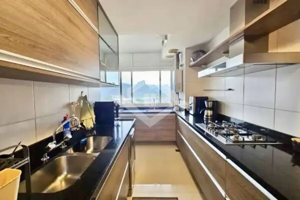 Foto 9 de Apartamento com 4 quartos à venda, 145m2 em Rio De Janeiro - RJ