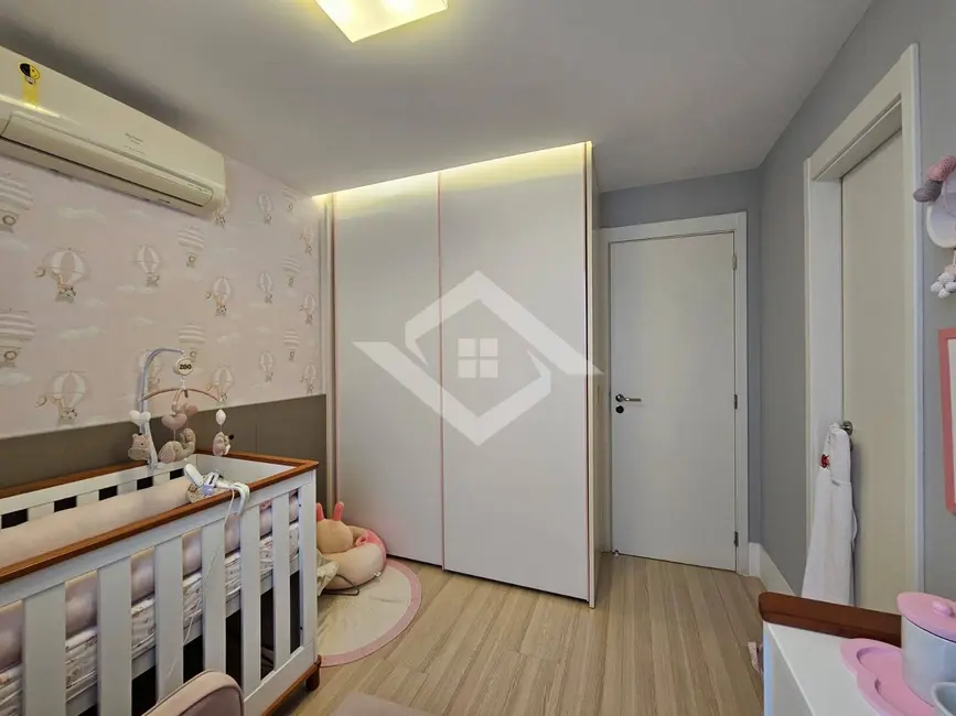 Foto 6 de Apartamento com 4 quartos à venda, 143m2 em Rio De Janeiro - RJ