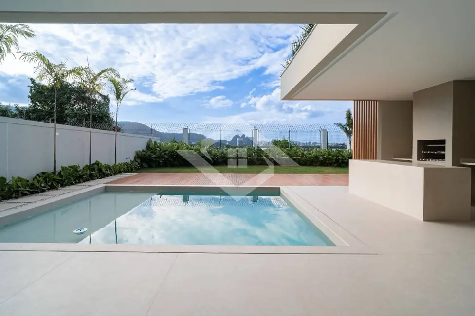 Casa com 5 quartos à venda, 600m2 em Barra da Tijuca, Rio De Janeiro - RJ - imagem 9 Foto 9 de Casa com 5 quartos à venda, 600m2 em Barra da Tijuca, Rio De Janeiro - RJ