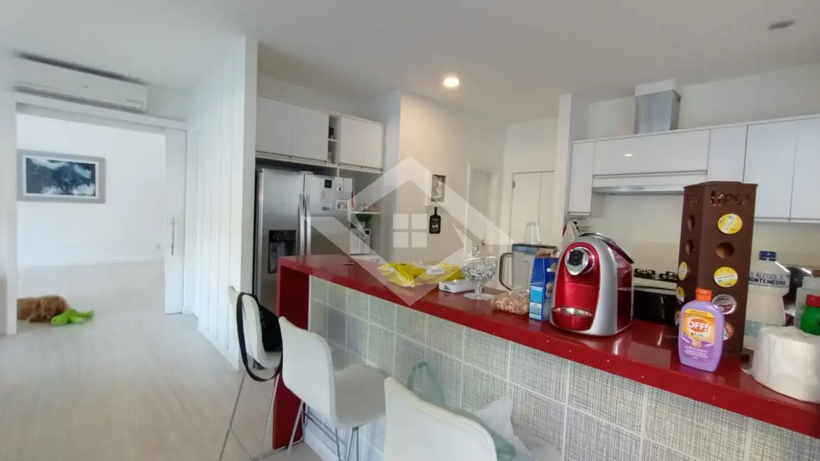 Casa com 4 quartos à venda, 438m2 em Jacarepaguá, Rio De Janeiro - RJ - imagem 5 Foto 5 de Casa com 4 quartos à venda, 438m2 em Jacarepaguá, Rio De Janeiro - RJ