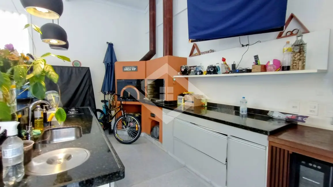 Casa com 4 quartos à venda, 438m2 em Jacarepaguá, Rio De Janeiro - RJ - imagem 4 Foto 4 de Casa com 4 quartos à venda, 438m2 em Jacarepaguá, Rio De Janeiro - RJ