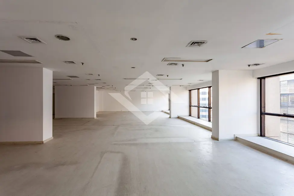 Foto 2 de Sala Comercial para alugar, 550m2 em Centro, Rio De Janeiro - RJ