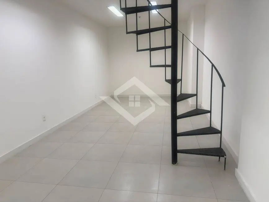 Loja para alugar, 103m2 em Botafogo, Rio De Janeiro - RJ - imagem 4 Foto 4 de Loja para alugar, 103m2 em Botafogo, Rio De Janeiro - RJ