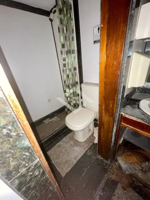 Sala Comercial à venda e para alugar, 80m2 em Centro, Rio De Janeiro - RJ - imagem 5 Foto 5 de Sala Comercial à venda e para alugar, 80m2 em Centro, Rio De Janeiro - RJ