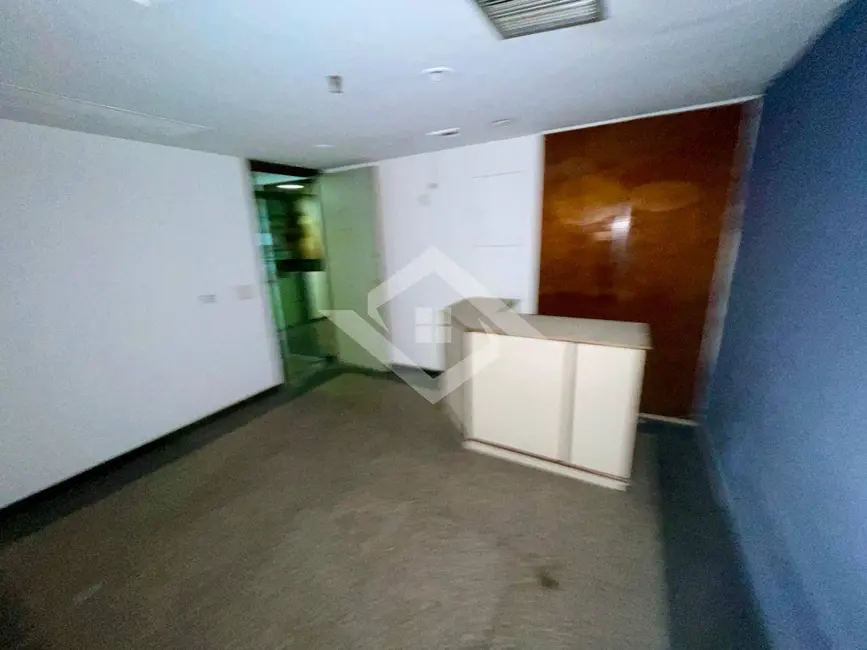 Sala Comercial à venda e para alugar, 80m2 em Centro, Rio De Janeiro - RJ - imagem 4 Foto 4 de Sala Comercial à venda e para alugar, 80m2 em Centro, Rio De Janeiro - RJ