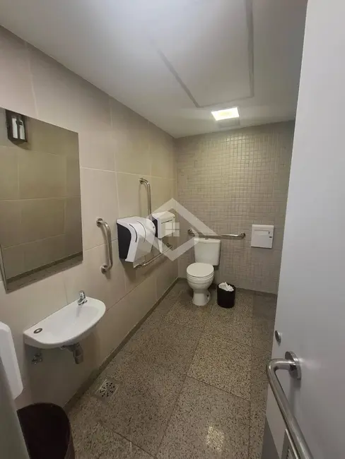 Sala Comercial para alugar, 460m2 em Cidade Nova, Rio De Janeiro - RJ - imagem 4 Foto 4 de Sala Comercial para alugar, 460m2 em Cidade Nova, Rio De Janeiro - RJ