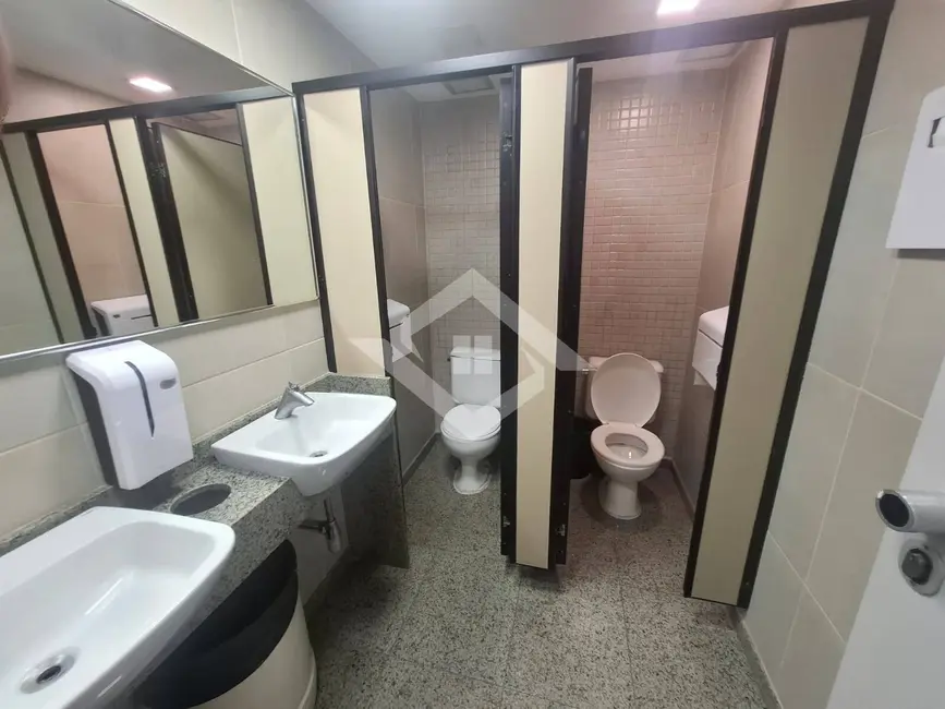 Sala Comercial para alugar, 460m2 em Cidade Nova, Rio De Janeiro - RJ - imagem 2 Foto 2 de Sala Comercial para alugar, 460m2 em Cidade Nova, Rio De Janeiro - RJ