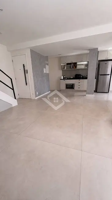 Apartamento com 3 quartos para alugar, 184m2 em Barra da Tijuca, Rio De Janeiro - RJ - imagem 4 Foto 4 de Apartamento com 3 quartos para alugar, 184m2 em Barra da Tijuca, Rio De Janeiro - RJ