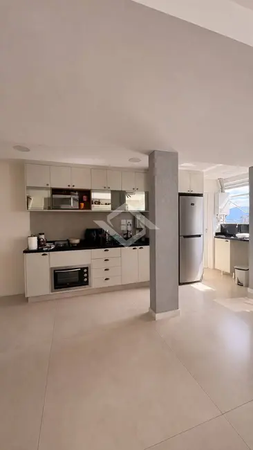 Apartamento com 3 quartos para alugar, 184m2 em Barra da Tijuca, Rio De Janeiro - RJ - imagem 9 Foto 9 de Apartamento com 3 quartos para alugar, 184m2 em Barra da Tijuca, Rio De Janeiro - RJ