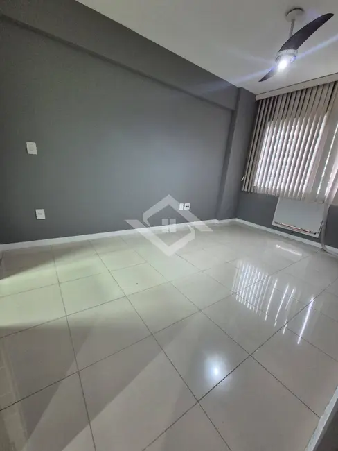 Apartamento com 3 quartos à venda, 101m2 em Rio De Janeiro - RJ - imagem 9 Foto 9 de Apartamento com 3 quartos à venda, 101m2 em Rio De Janeiro - RJ