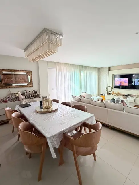 Apartamento com 4 quartos para alugar, 250m2 em Barra da Tijuca, Rio De Janeiro - RJ - imagem 9 Foto 9 de Apartamento com 4 quartos para alugar, 250m2 em Barra da Tijuca, Rio De Janeiro - RJ