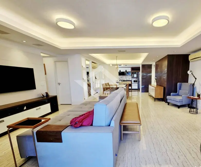 Foto 2 de Apartamento com 4 quartos à venda, 170m2 em Rio De Janeiro - RJ