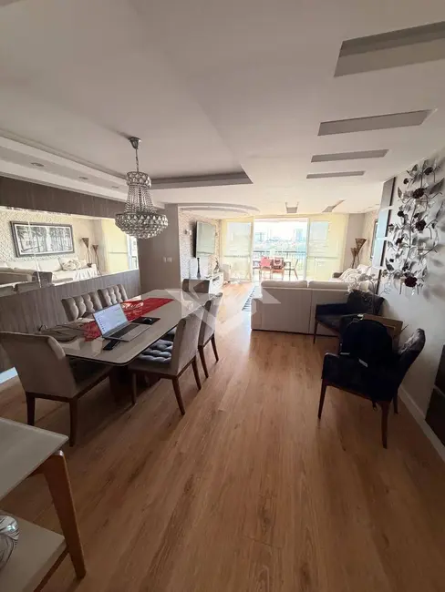 Apartamento com 4 quartos à venda, 166m2 em Rio De Janeiro - RJ - imagem 3 Foto 3 de Apartamento com 4 quartos à venda, 166m2 em Rio De Janeiro - RJ
