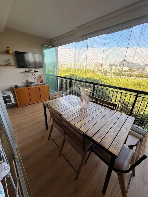 Apartamento com 4 quartos à venda, 166m2 em Rio De Janeiro - RJ - imagem 6 Foto 6 de Apartamento com 4 quartos à venda, 166m2 em Rio De Janeiro - RJ