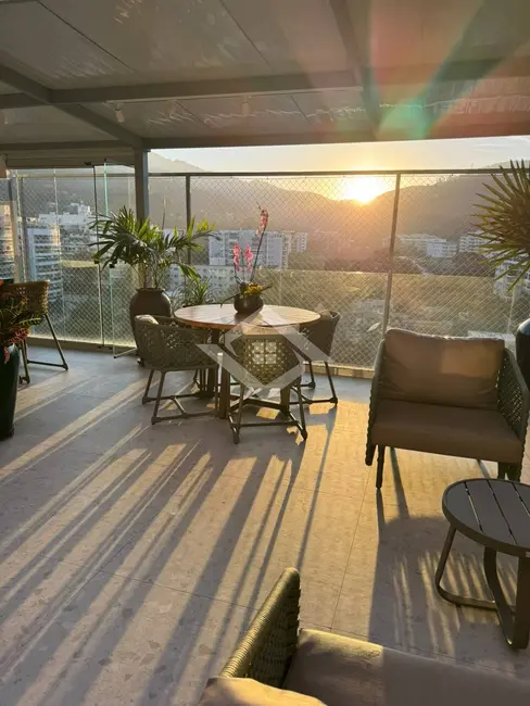 Foto 3 de Apartamento com 4 quartos à venda, 218m2 em Freguesia (Jacarepaguá), Rio De Janeiro - RJ