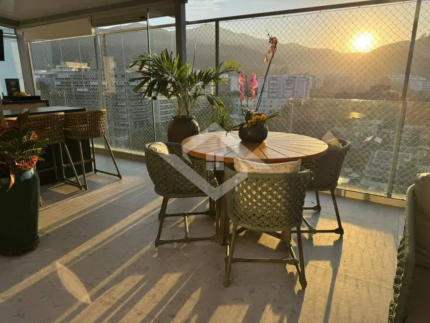 Foto 6 de Apartamento com 4 quartos à venda, 218m2 em Freguesia (Jacarepaguá), Rio De Janeiro - RJ