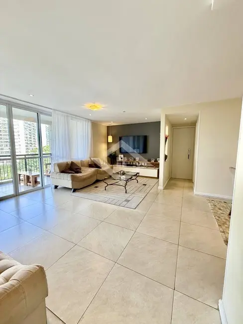 Apartamento com 4 quartos à venda, 144m2 em Rio De Janeiro - RJ - imagem 2 Foto 2 de Apartamento com 4 quartos à venda, 144m2 em Rio De Janeiro - RJ