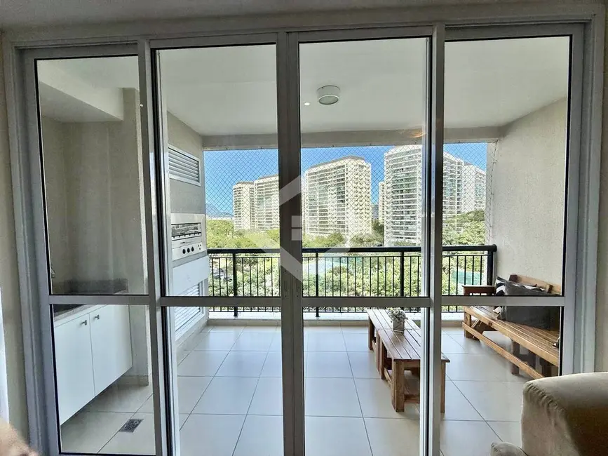 Apartamento com 4 quartos à venda, 144m2 em Rio De Janeiro - RJ - imagem 5 Foto 5 de Apartamento com 4 quartos à venda, 144m2 em Rio De Janeiro - RJ