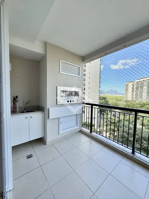 Apartamento com 4 quartos à venda, 144m2 em Rio De Janeiro - RJ - imagem 4 Foto 4 de Apartamento com 4 quartos à venda, 144m2 em Rio De Janeiro - RJ