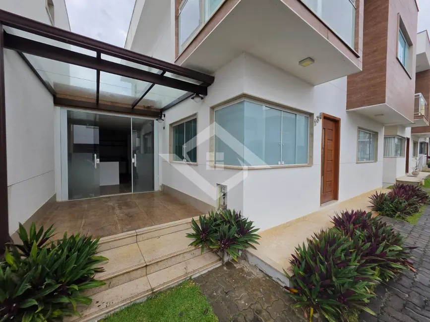 Casa com 3 quartos para alugar, 140m2 em Jacarepaguá, Rio De Janeiro - RJ - imagem 3 Foto 3 de Casa com 3 quartos para alugar, 140m2 em Jacarepaguá, Rio De Janeiro - RJ