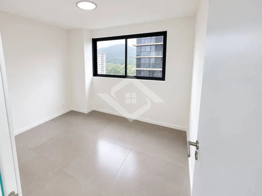 Apartamento com 4 quartos à venda, 68m2 em Rio De Janeiro - RJ - imagem 9 Foto 9 de Apartamento com 4 quartos à venda, 68m2 em Rio De Janeiro - RJ