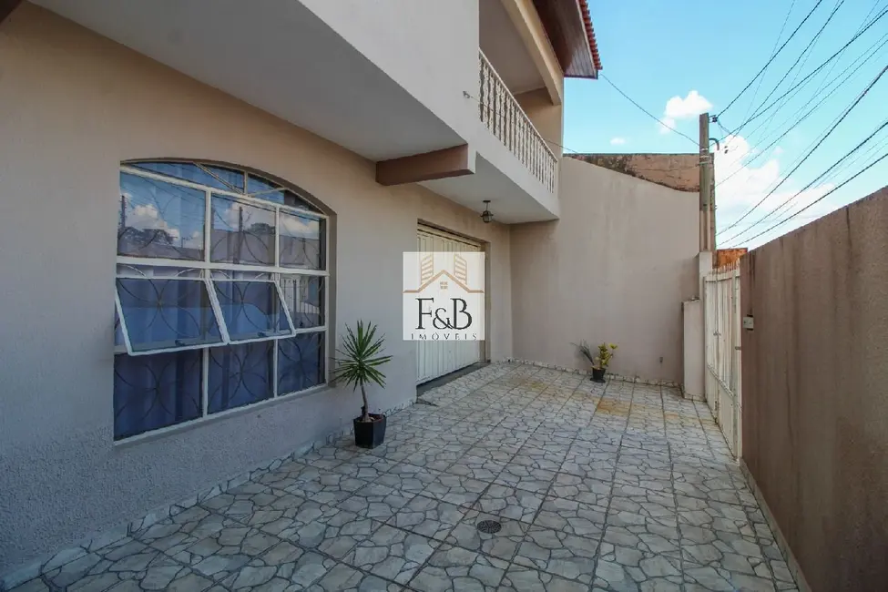 Casa com 3 quartos à venda, 292m2 em Jardim Gutierres, Sorocaba - SP - imagem 1 Foto 1 de Casa com 3 quartos à venda, 292m2 em Jardim Gutierres, Sorocaba - SP
