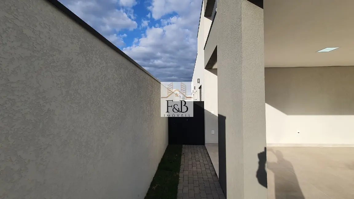 Foto 3 de Casa de Condomínio com 3 quartos à venda, 240m2 em Votorantim - SP