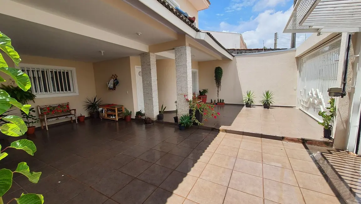 Casa com 3 quartos à venda, 336m2 em Jardim Vila São Domingos, Sorocaba - SP - imagem 6 Foto 6 de Casa com 3 quartos à venda, 336m2 em Jardim Vila São Domingos, Sorocaba - SP