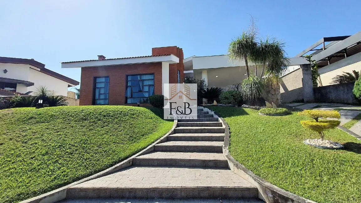Casa de Condomínio com 6 quartos à venda, 680m2 em Rancho Dirce, Sorocaba - SP - imagem 2 Foto 2 de Casa de Condomínio com 6 quartos à venda, 680m2 em Rancho Dirce, Sorocaba - SP