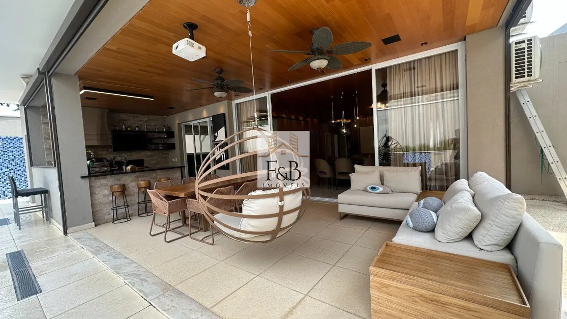 Foto 4 de Casa de Condomínio com 4 quartos à venda, 450m2 em Santana De Parnaiba - SP