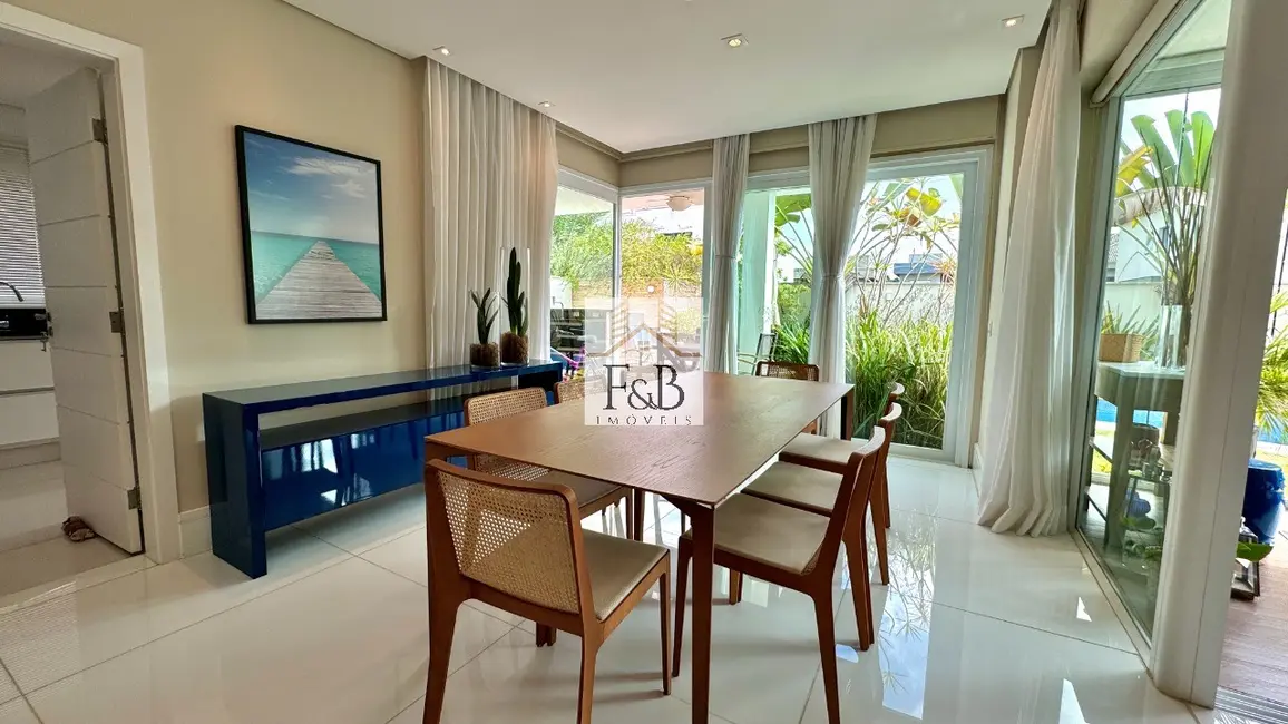 Foto 9 de Casa de Condomínio com 4 quartos à venda, 400m2 em Barueri - SP