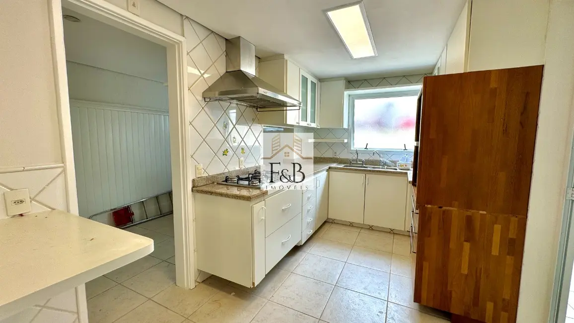 Foto 7 de Casa de Condomínio com 4 quartos à venda, 330m2 em Santana De Parnaiba - SP