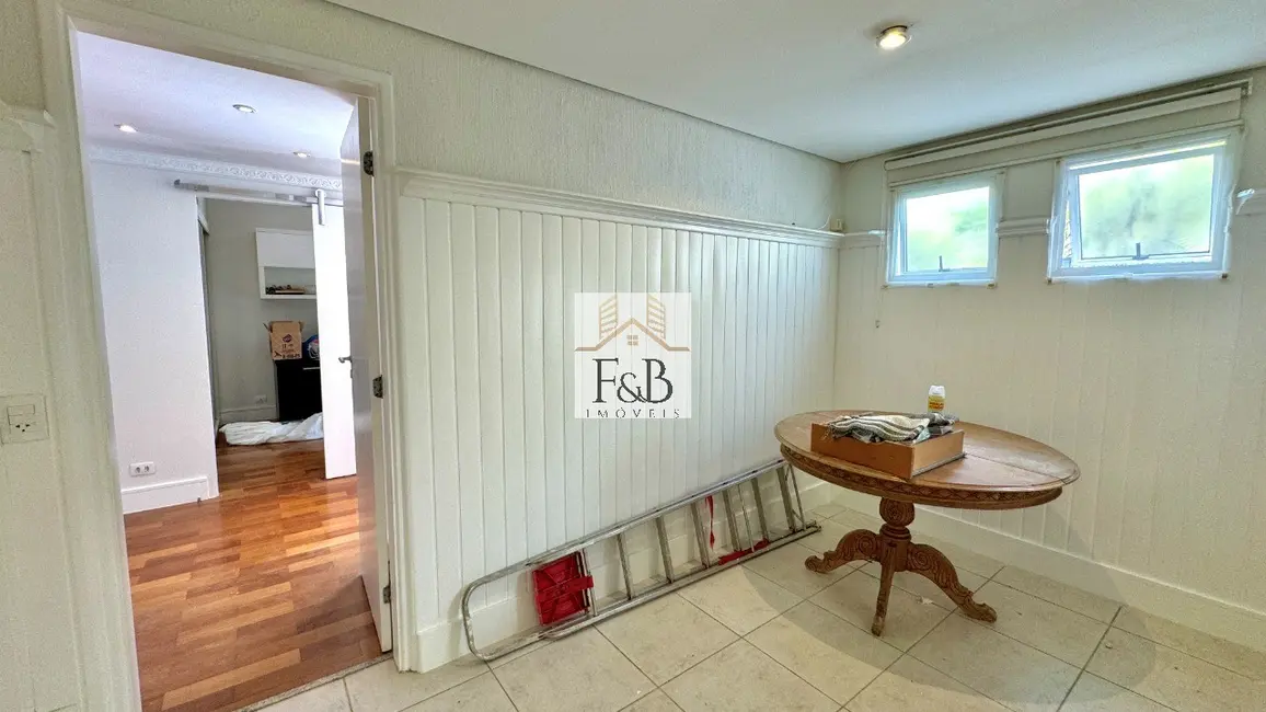 Foto 6 de Casa de Condomínio com 4 quartos à venda, 330m2 em Santana De Parnaiba - SP