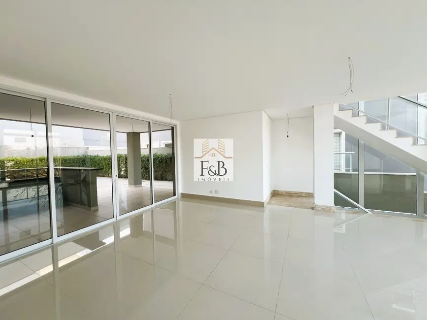 Foto 9 de Casa com 4 quartos à venda, 430m2 em Santana De Parnaiba - SP