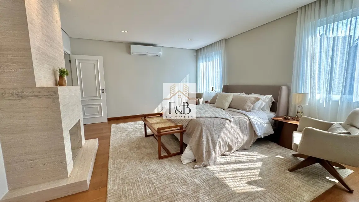 Foto 3 de Casa de Condomínio com 5 quartos à venda, 780m2 em Barueri - SP