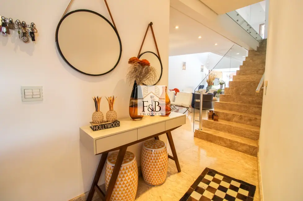 Casa de Condomínio com 3 quartos à venda, 320m2 em Votorantim - SP - imagem 4 Foto 4 de Casa de Condomínio com 3 quartos à venda, 320m2 em Votorantim - SP