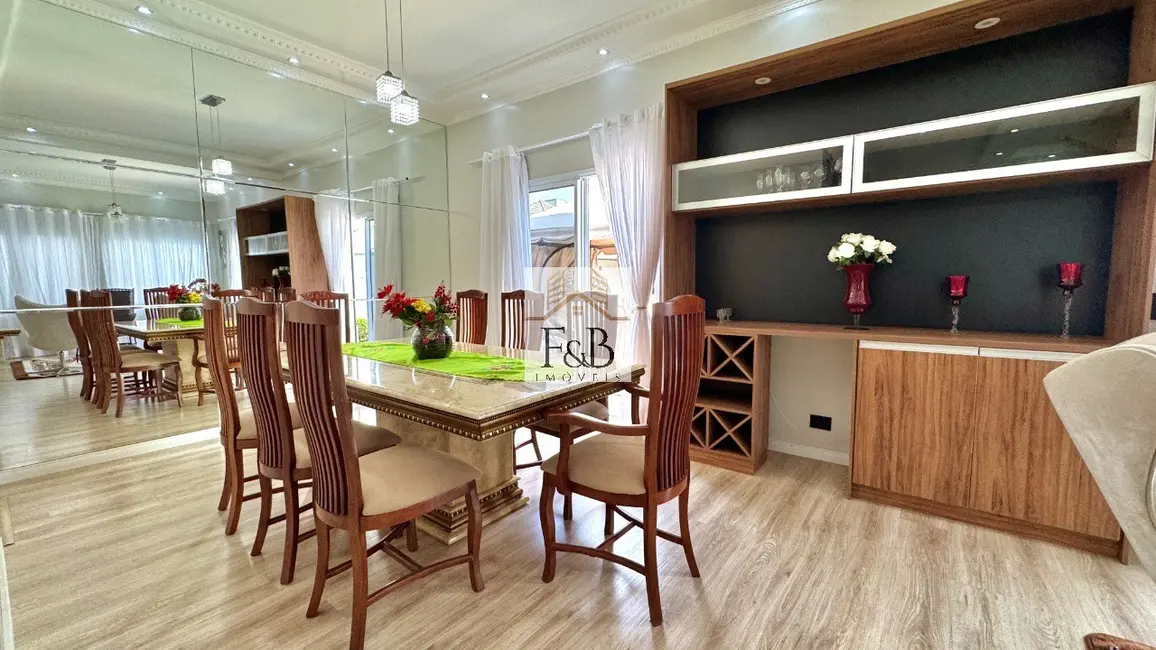 Casa de Condomínio com 4 quartos à venda, 305m2 em Santana De Parnaiba - SP - imagem 6 Foto 6 de Casa de Condomínio com 4 quartos à venda, 305m2 em Santana De Parnaiba - SP