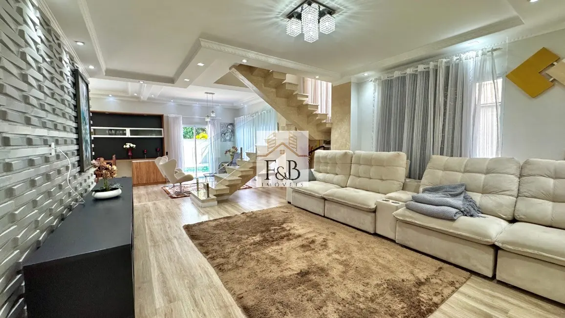 Casa de Condomínio com 4 quartos à venda, 305m2 em Santana De Parnaiba - SP - imagem 3 Foto 3 de Casa de Condomínio com 4 quartos à venda, 305m2 em Santana De Parnaiba - SP