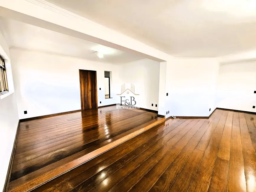 Apartamento com 3 quartos à venda, 206m2 em Centro, Sorocaba - SP - imagem 5 Foto 5 de Apartamento com 3 quartos à venda, 206m2 em Centro, Sorocaba - SP