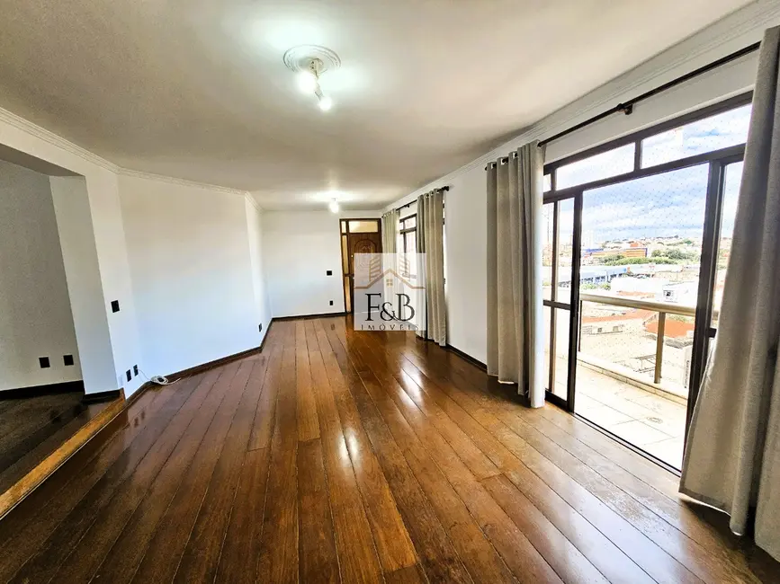 Apartamento com 3 quartos à venda, 206m2 em Centro, Sorocaba - SP - imagem 4 Foto 4 de Apartamento com 3 quartos à venda, 206m2 em Centro, Sorocaba - SP