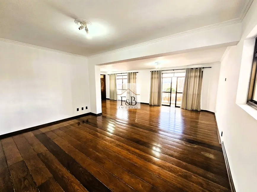 Apartamento com 3 quartos à venda, 206m2 em Centro, Sorocaba - SP - imagem 6 Foto 6 de Apartamento com 3 quartos à venda, 206m2 em Centro, Sorocaba - SP